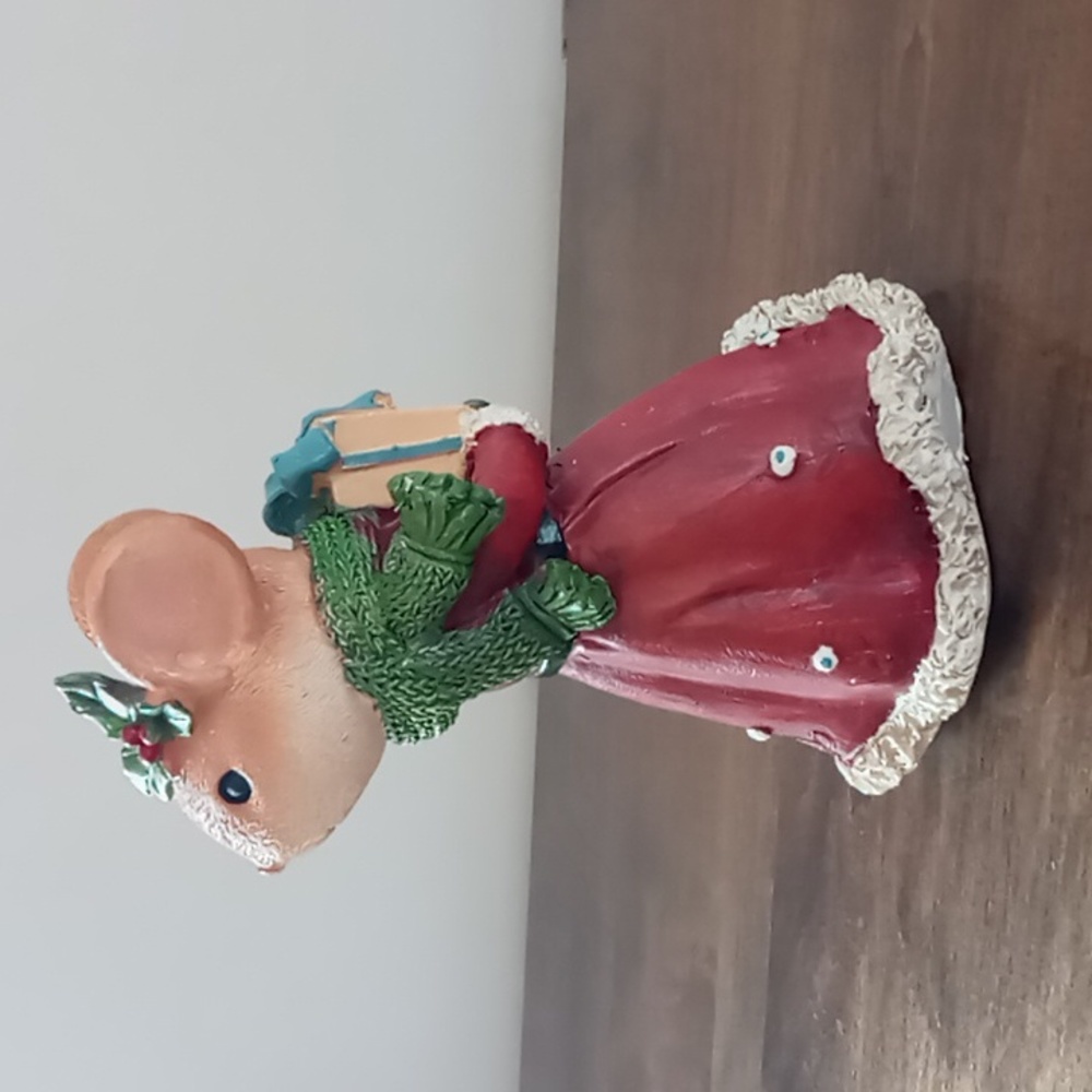 Christmas Mouse Girl w Present Decoration 6 1/2 in. - Picture 3 of 4